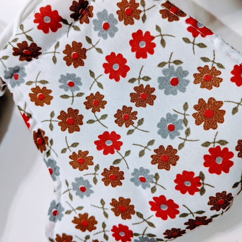 Set 5 floral design Face Masks, handmade - Picture 2 of 5